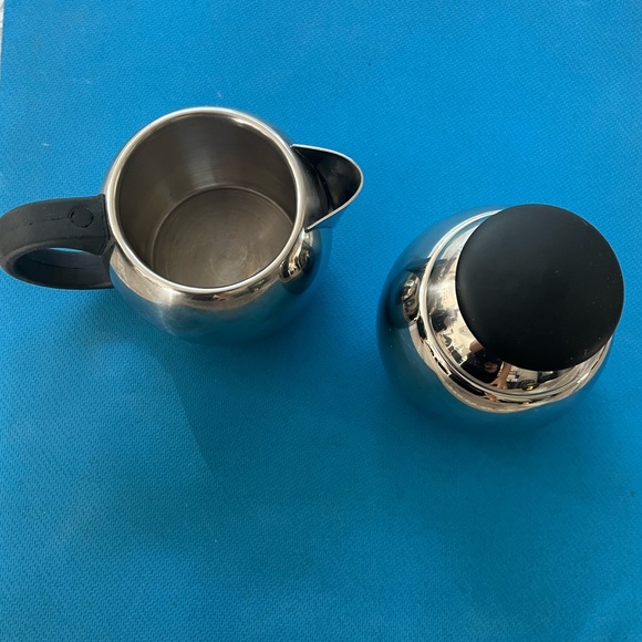 Cream & Sugar Set - Picture 2 of 3